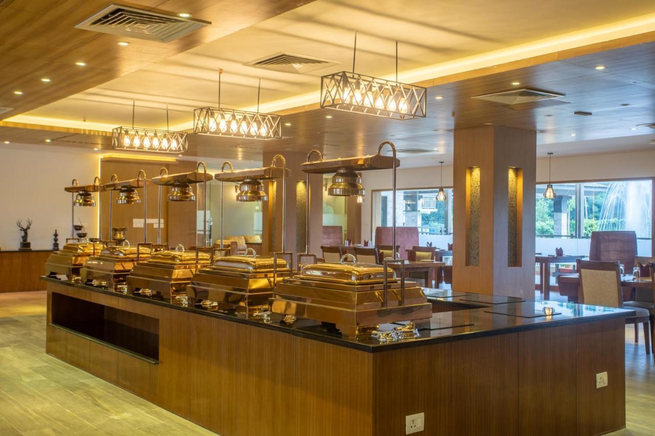 Soaltee Westend Resort Chitwan Dış mekan fotoğraf