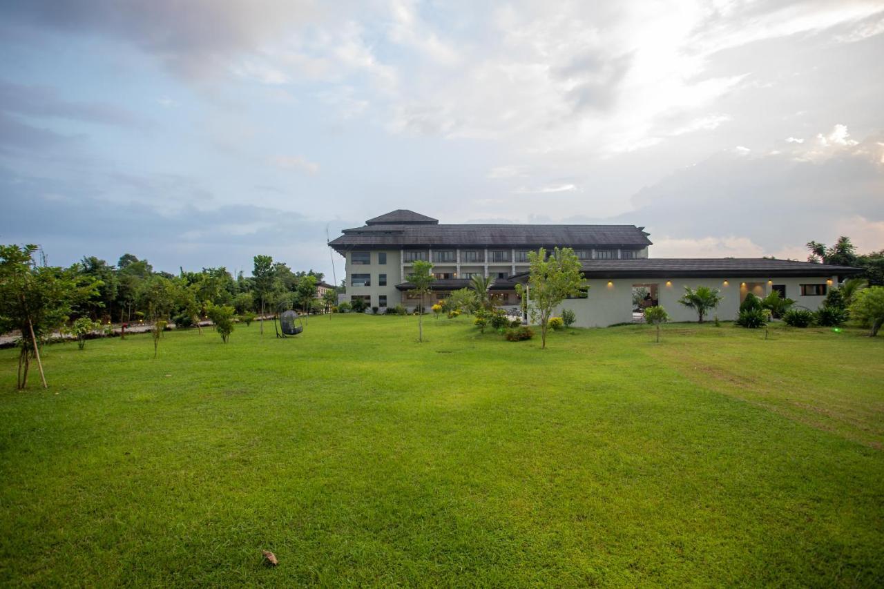 Soaltee Westend Resort Chitwan Dış mekan fotoğraf